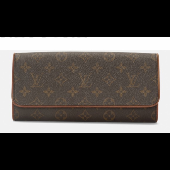 Louis Vuitton Monogram Pochette Twin - Picture 3 of 15